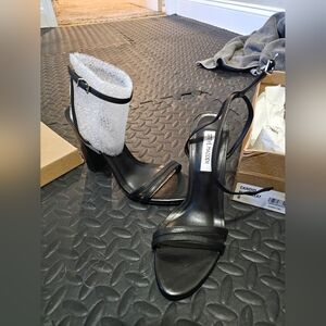 NWT Steve Madden Size 8 Black Heels